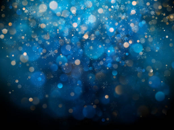 stockillustraties, clipart, cartoons en iconen met kerstmis en nieuwjaar sjabloon met witte wazig sneeuwvlokken, schittering en schittert op blauwe achtergrond. eps 10 - december