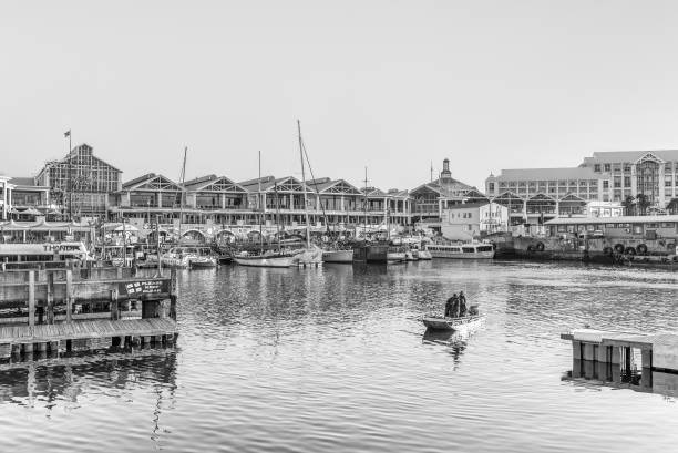 victoria and alfred waterfront in cape town. monochrome - victoria and alfred imagens e fotografias de stock