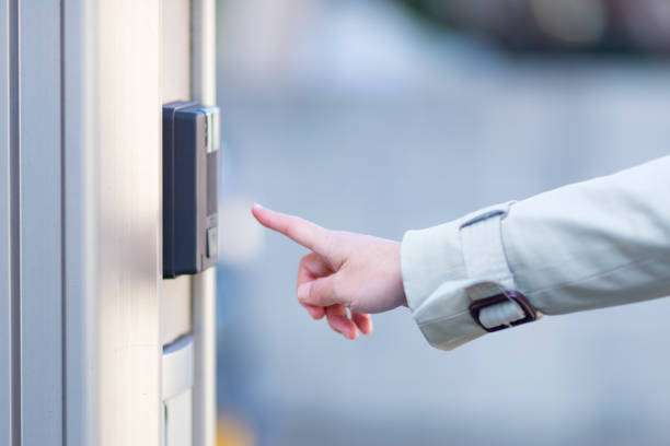 istock interphone of the door 1128582750