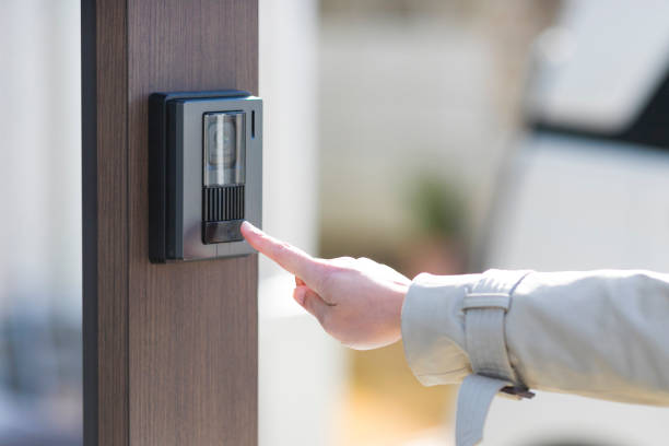 istock interphone of the door 1128582758