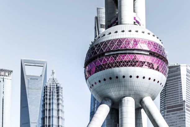 近代建築のファサード、ビジネス概念の詳細ショット - shanghai tower ストックフォトと画像