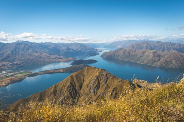 istock Rois Peak View on New Zealand Landscape 1128622934