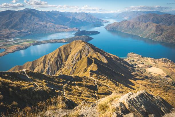 istock Rois Peak View on New Zealand Landscape 1128623729