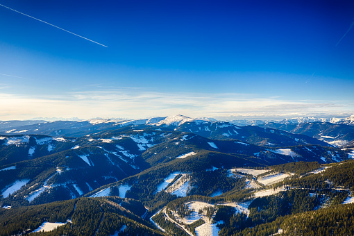 Región de Stuhleck en Niederösterreich, Wechselland. Alpes austríacos durante el invierno. photo