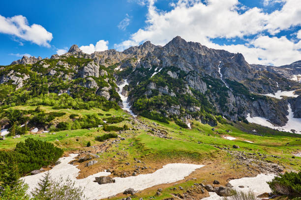 istock early spring day in the mountains 1128653417