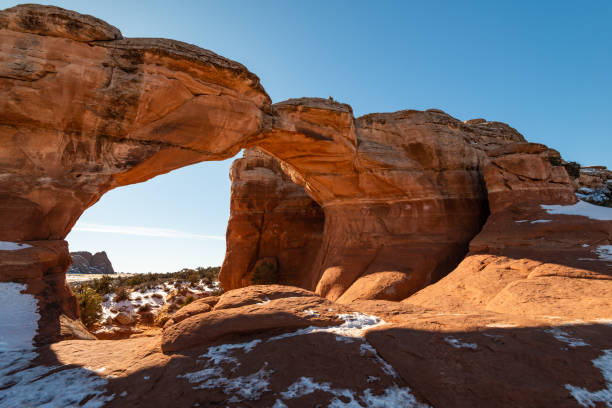 istock Broken Arch in the winter month 1128658855