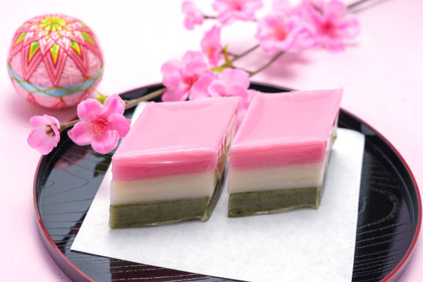 istock red, white, and green lozenge-shaped rice cakes (used for Japanese Girls' Festival) 1128665964
