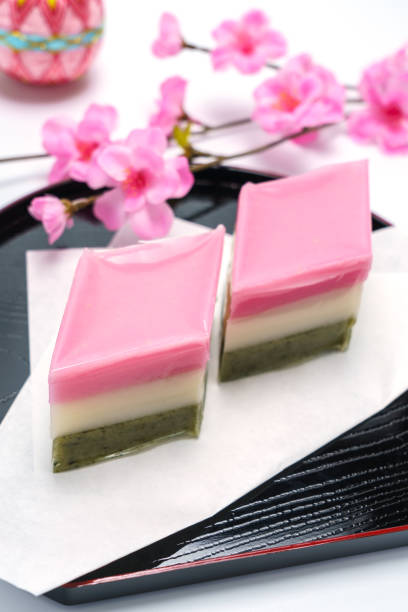 istock red, white, and green lozenge-shaped rice cakes (used for Japanese Girls' Festival) 1128666017