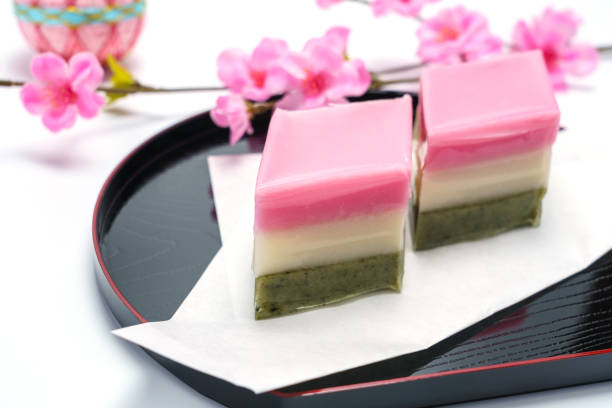red, white, and green lozenge-shaped rice cakes (used for Japanese Girls' Festival)