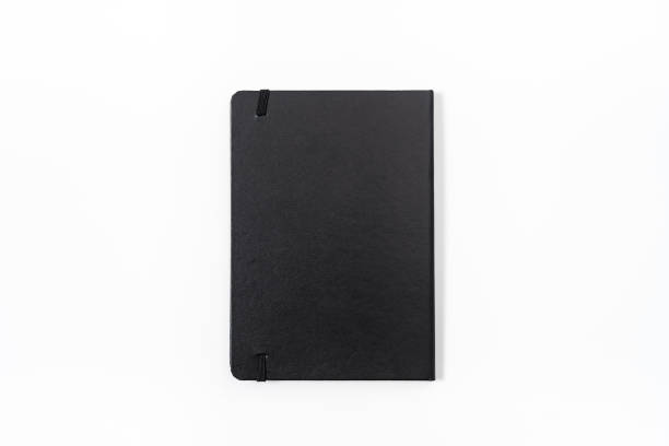 cuaderno negro sobre fondo blanco con trazado de recorte - spiral notebook spiral ring binder blank fotografías e imágenes de stock