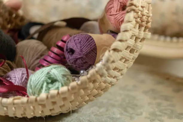 Photo of Interior of a Joséphina basket, special basketry for needlework