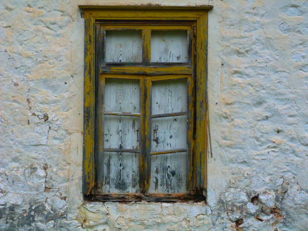 istock Old window, island of Hydra, Greece 1128699308