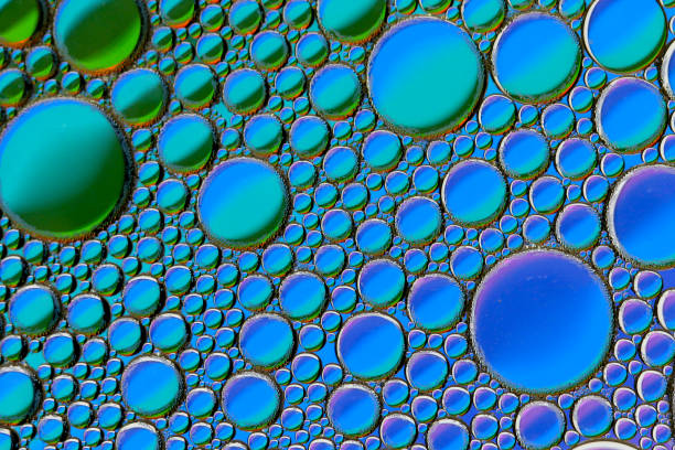 istock Abstract oil and water bubbles 1128711707