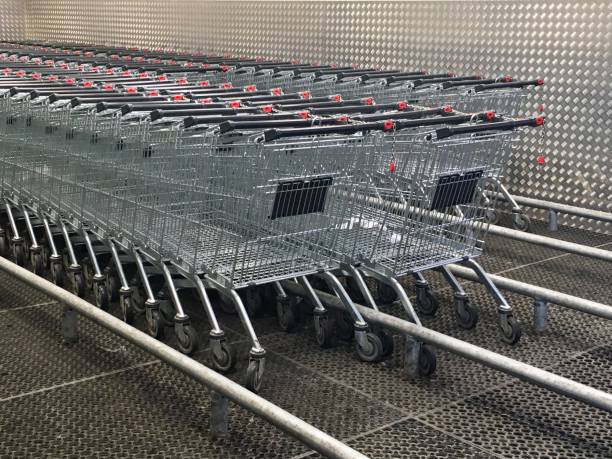 istock shopping basket, supermarket 1128737243