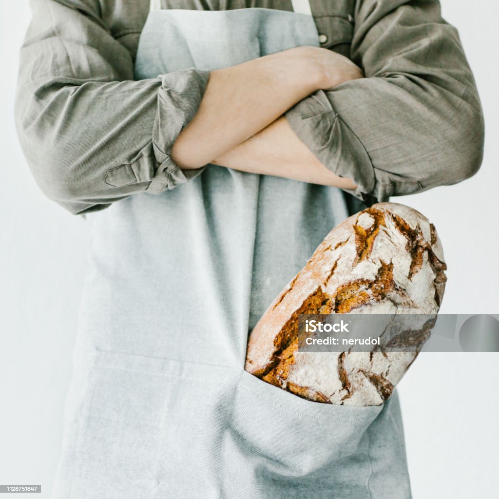 パンやシェフの作ったパンを保持 - アイデアのロイヤリティフリーストックフォト