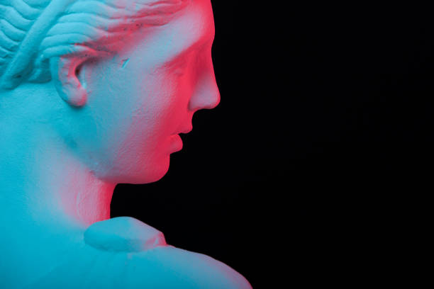 Greek women's statue replica