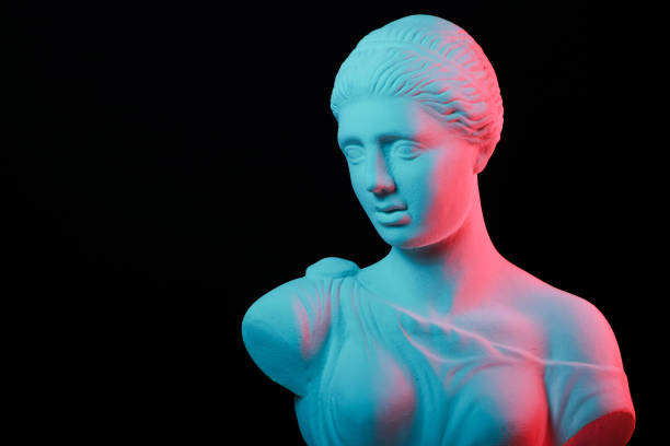istock Greek women's statue replica 1128894702