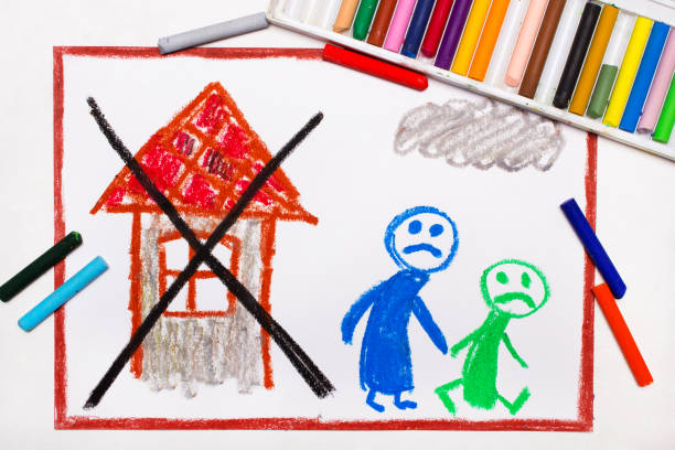 kolorowe rysunek: dwie smutne osoby opuszczają swój dom. problem bezdomności, eksmisji lub wyprowadzki - czarny_bez zdjęcia i obrazy z banku zdjęć