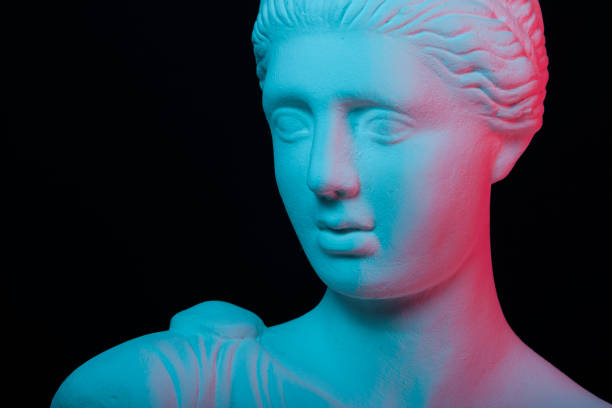 istock Greek women's statue replica 1128894770