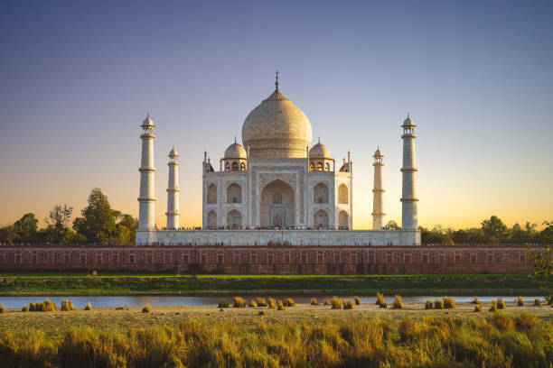 istock taj mahal in agra, india 1128902743