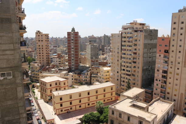 istock LIFE IN EGYPT - THE STREETS ALEXANDRIA 1128910343