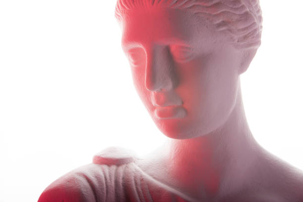 Greek women's statue replica Greek female bust illuminated in various directions dişiler stock pictures, royalty-free photos & images