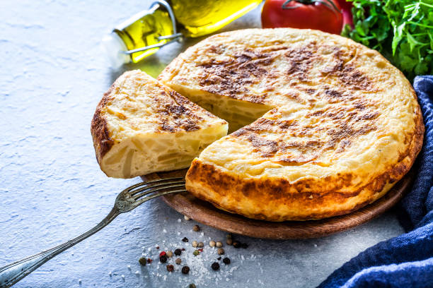 istock Spanish tortilla or spanish omelet 1128923156