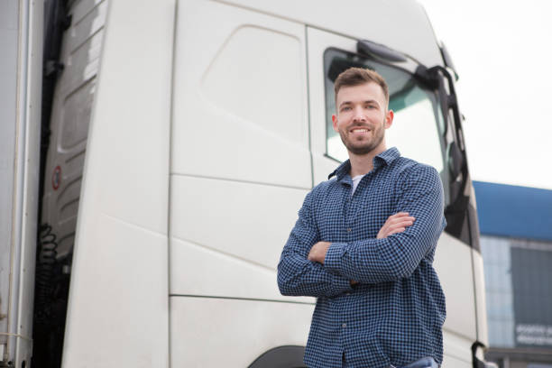トラックの運転手 - truck driver truck trucking semi truck ストックフォトと画像