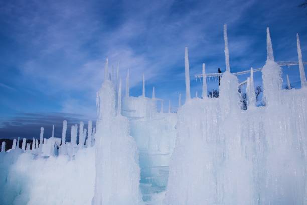 Ice Castles Castles made of ice overlooking lake dre stock pictures, royalty-free photos & images