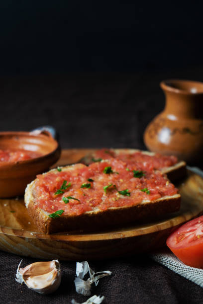 istock Spanish tomato toast 