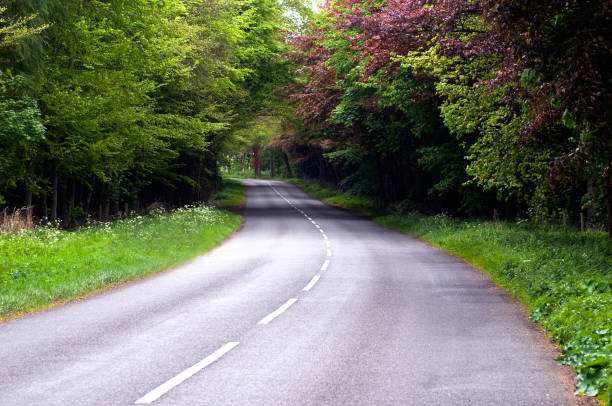 istock An English Country Road 1128968028