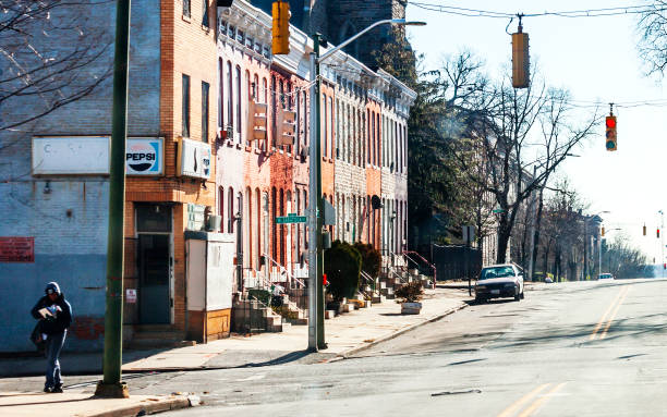 ulice śródmieście - baltimore, md - inner city zdjęcia i obrazy z banku zdjęć