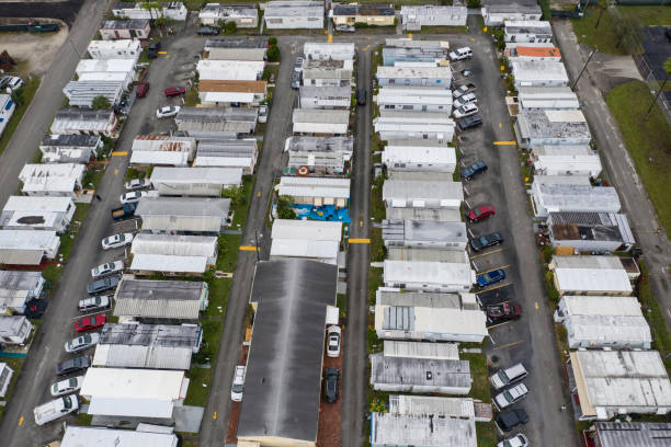 istock Aerial image of a mobile home park 1129018111