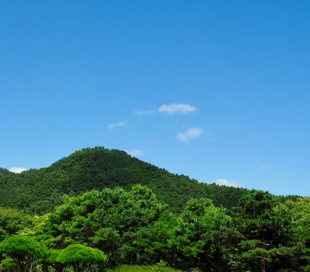 istock Korea's mountains, clouds, blue sky, Cheongju city 1129020776