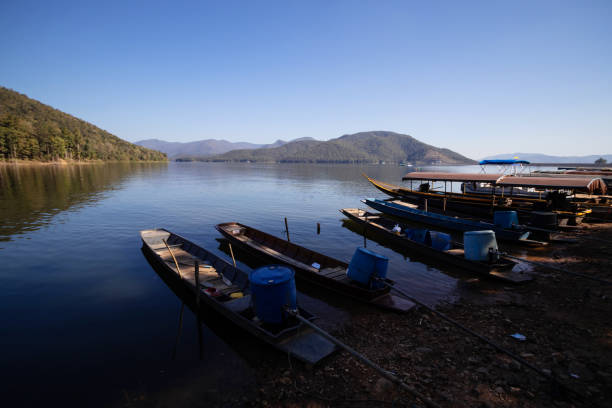 istock boat For tourists in Mae Ngad Dam 1129073149