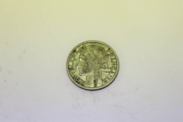 istock COIN OF 2 FRANCS FRANCS - 1948 1129088420