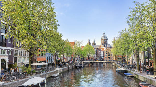 istock Old town of Amsterdam 1129129185