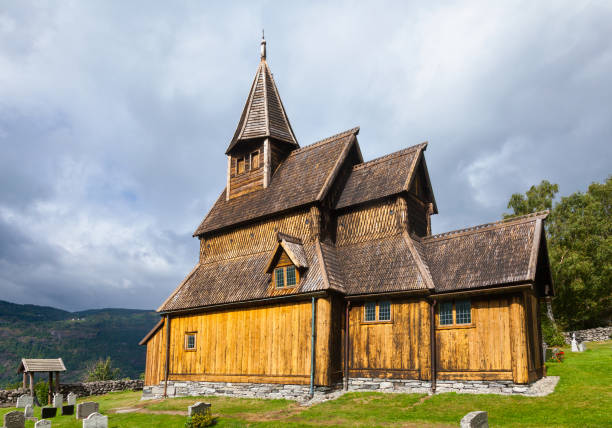 urnes stave church ornes luster sogn og fjordane  norway scandanavia - stavkyrkje imagens e fotografias de stock