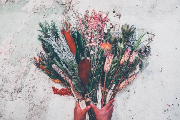 istock dry flower bouquet 1129161989