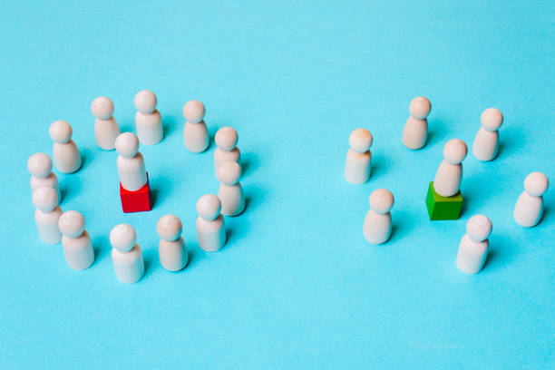 istock Two leaders, different social, business teams. 1129195570