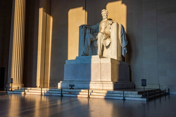istock Lincoln Memorial in Washington DC at Sunrise 1129219764