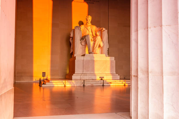 istock Lincoln Memorial in Washington DC at Sunrise 1129219928
