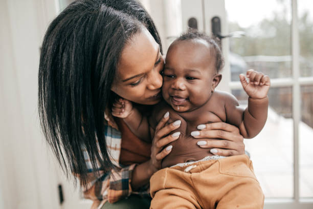 istock Mom and baby 1129246641