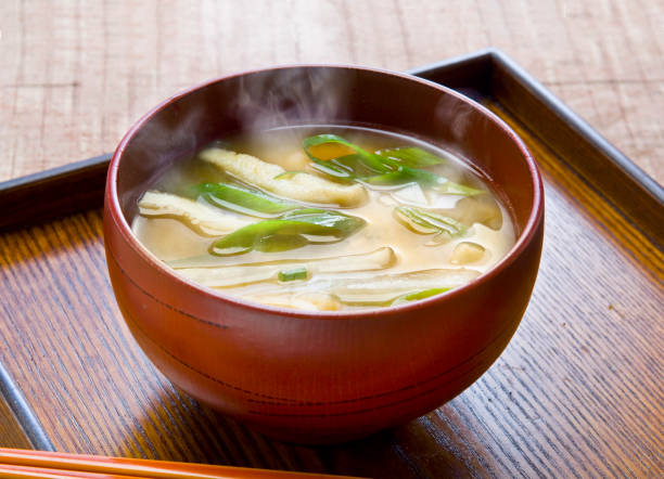 Green onion and fried miso soup Miso soup is indispensable soup in Japanese food. Make soup from fermented soybean food, miso soup, kelp, dried bonito etc, and make it with seasonal vegetables. miso sauce stock pictures, royalty-free photos & images