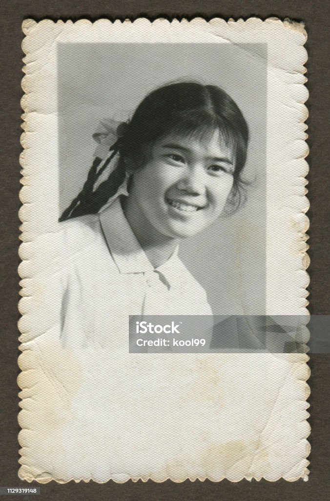 1970er Jahren China Mädchen Porträt monochrome altes Foto - Lizenzfrei Retrostil Stock-Foto