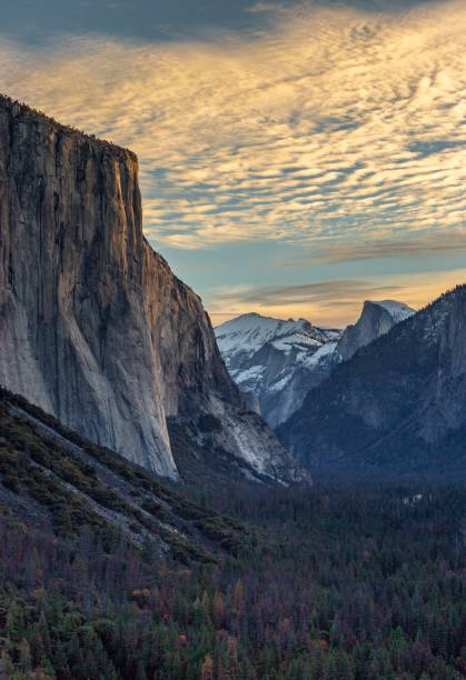 istock Yosemite tunnel view at sunset 1129325105