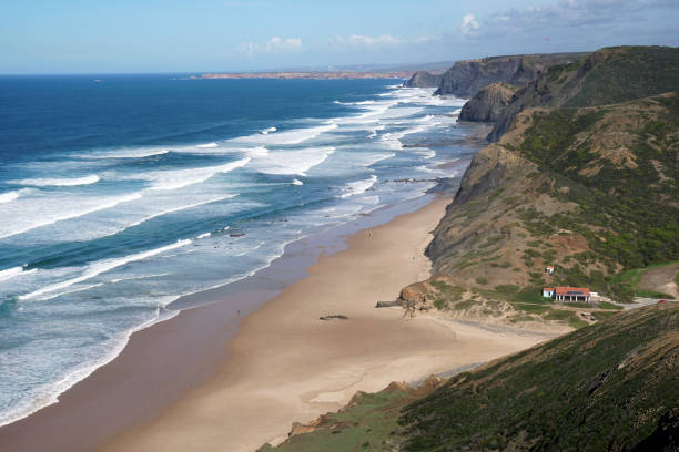 istock Cordoama beach near Vila do Bispo 1129346362