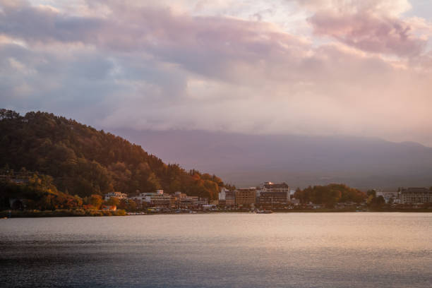 istock Beautiful scenery of lake Kawaguchi 1129375508