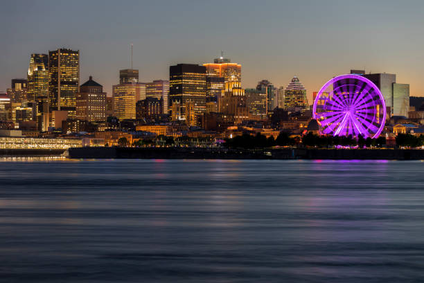 istock Sunset with a clean sky in Montreal 1129401758