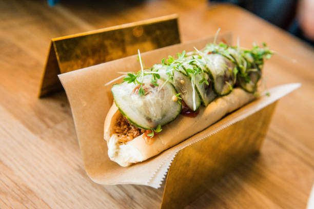 This is a traditional Icelandic style vegan hot dog.
